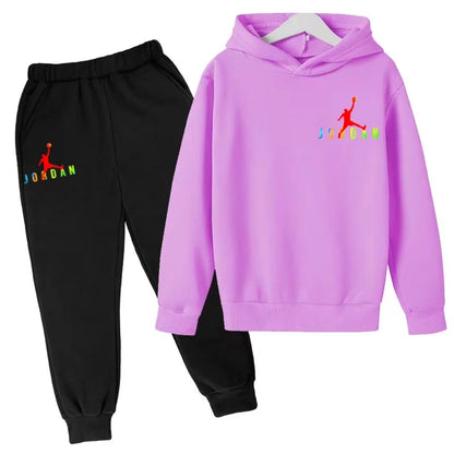 Nouveau style de sweat-shirt à capuche pour enfants, adapté aux enfants de 3 à 13 ans, motif sportif avec lettres, convient aux garçons et aux filles.