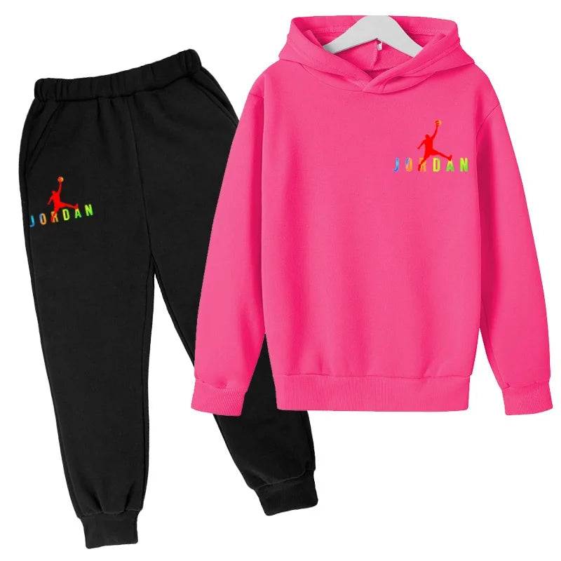 Nouveau style de sweat-shirt à capuche pour enfants, adapté aux enfants de 3 à 13 ans, motif sportif avec lettres, convient aux garçons et aux filles.