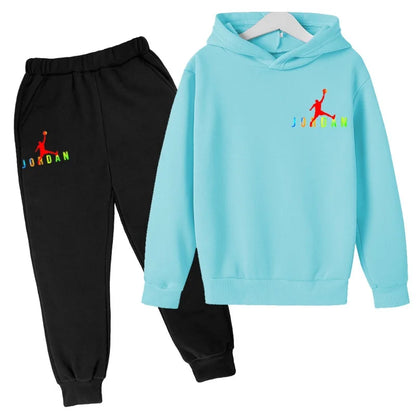 Nouveau style de sweat-shirt à capuche pour enfants, adapté aux enfants de 3 à 13 ans, motif sportif avec lettres, convient aux garçons et aux filles.