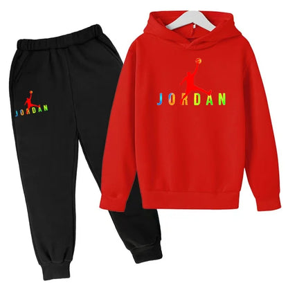 Nouveau style de sweat-shirt à capuche pour enfants, adapté aux enfants de 3 à 13 ans, motif sportif avec lettres, convient aux garçons et aux filles.