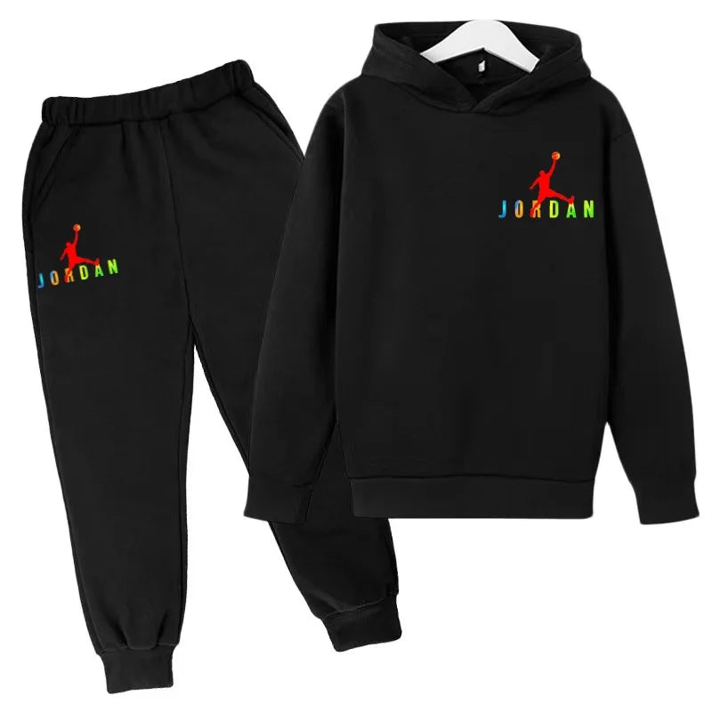 Nouveau style de sweat-shirt à capuche pour enfants, adapté aux enfants de 3 à 13 ans, motif sportif avec lettres, convient aux garçons et aux filles.