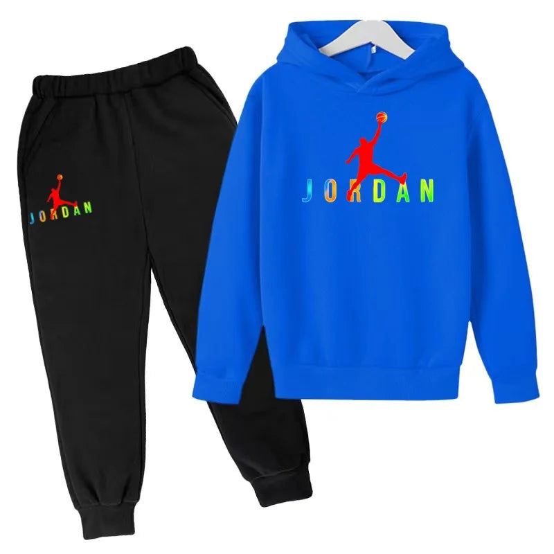 Nouveau style de sweat-shirt à capuche pour enfants, adapté aux enfants de 3 à 13 ans, motif sportif avec lettres, convient aux garçons et aux filles.